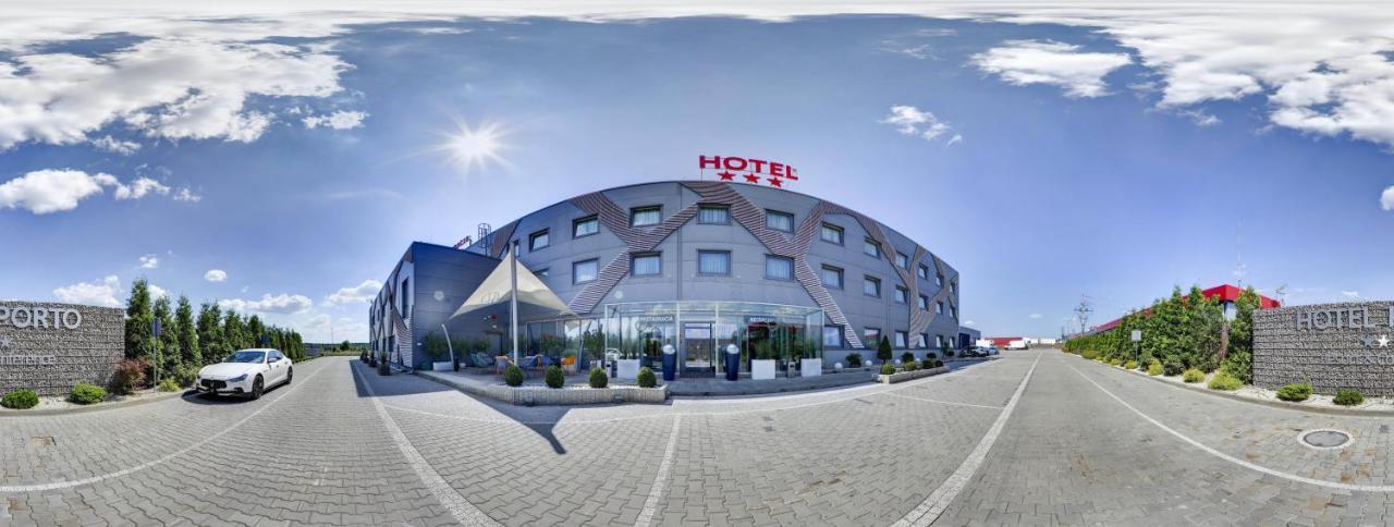 Hotel Porto Radomsko Luaran gambar