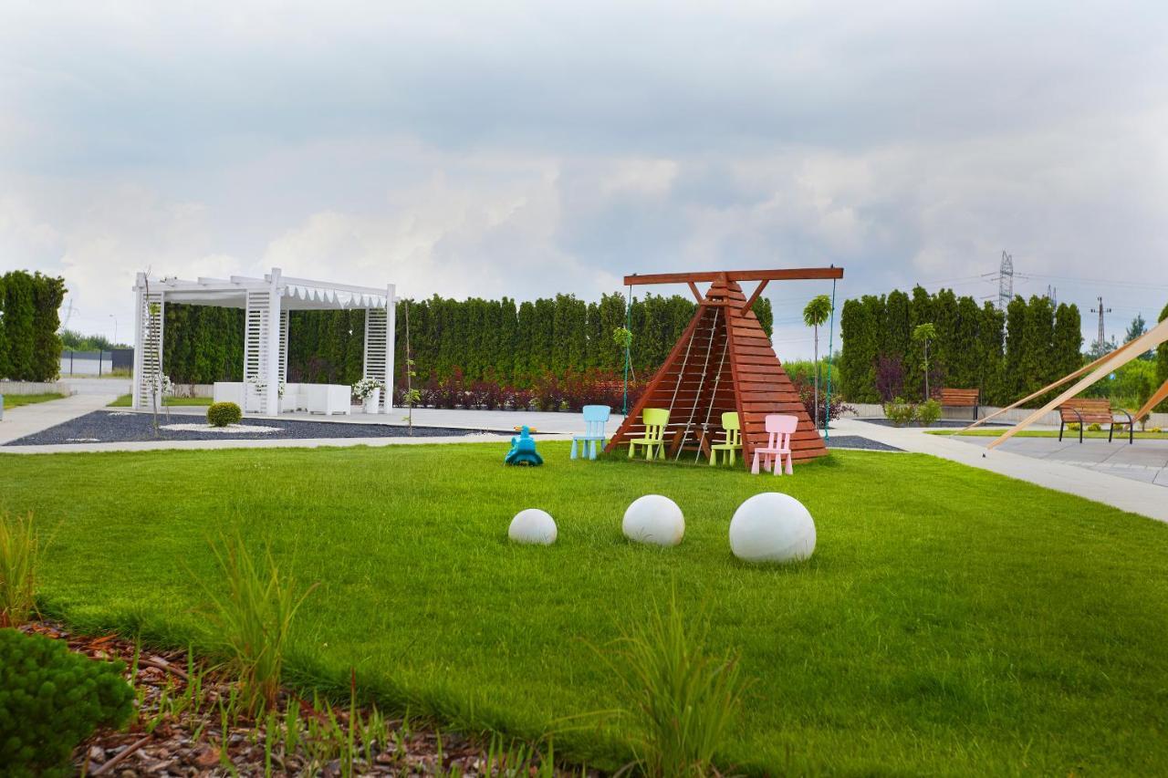 Hotel Porto Radomsko Luaran gambar