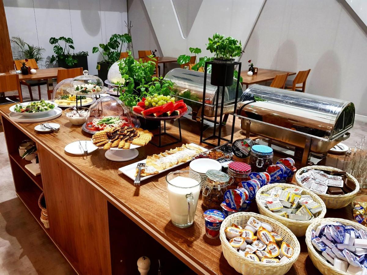 Hotel Porto Radomsko Luaran gambar